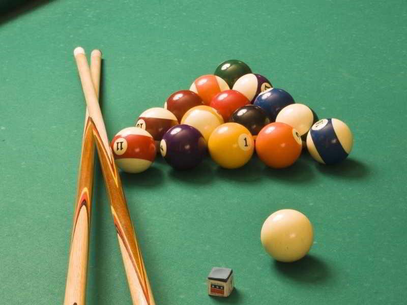 Hotel Vittoria Pesaro Exterior photo Pool balls